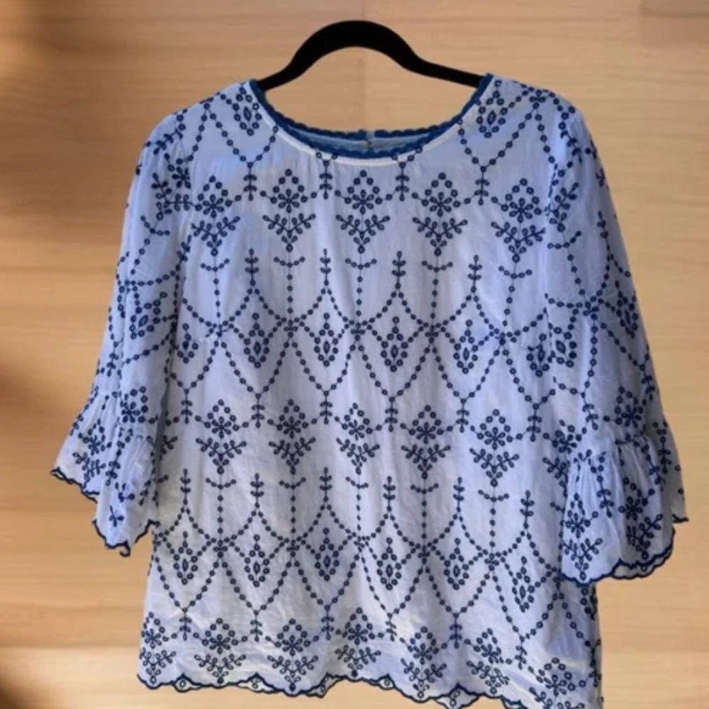 Sundance white blue embroidered bell sleeve Palerma top M